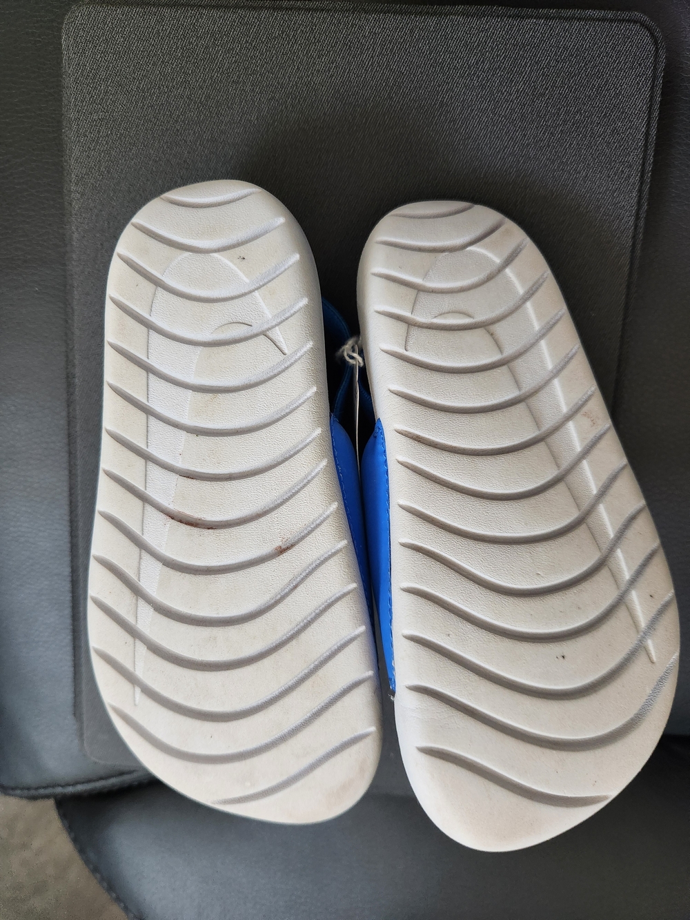 Nike Kids Blue Slide Sandals with White Swoosh and Heel Strap - Picture 3 of 3